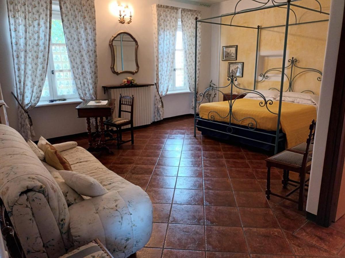 Guest House La Carolina Tigliole Buitenkant foto